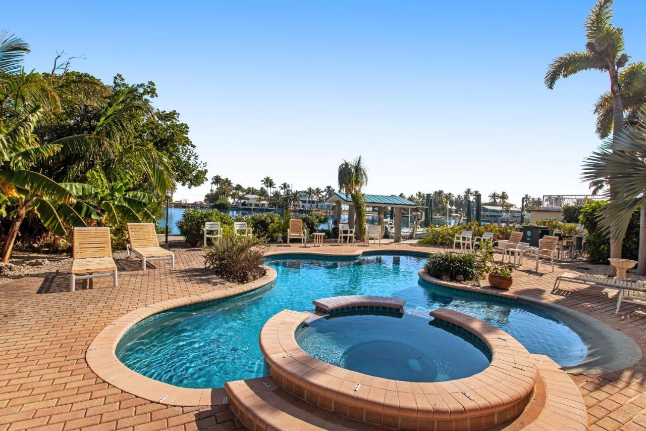 Waterfront Wonder Villa Islamorada Bagian luar foto