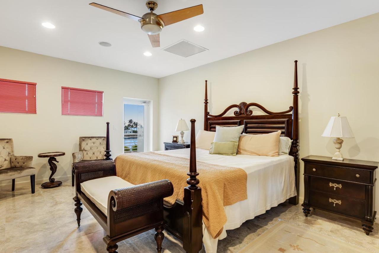 Waterfront Wonder Villa Islamorada Bagian luar foto