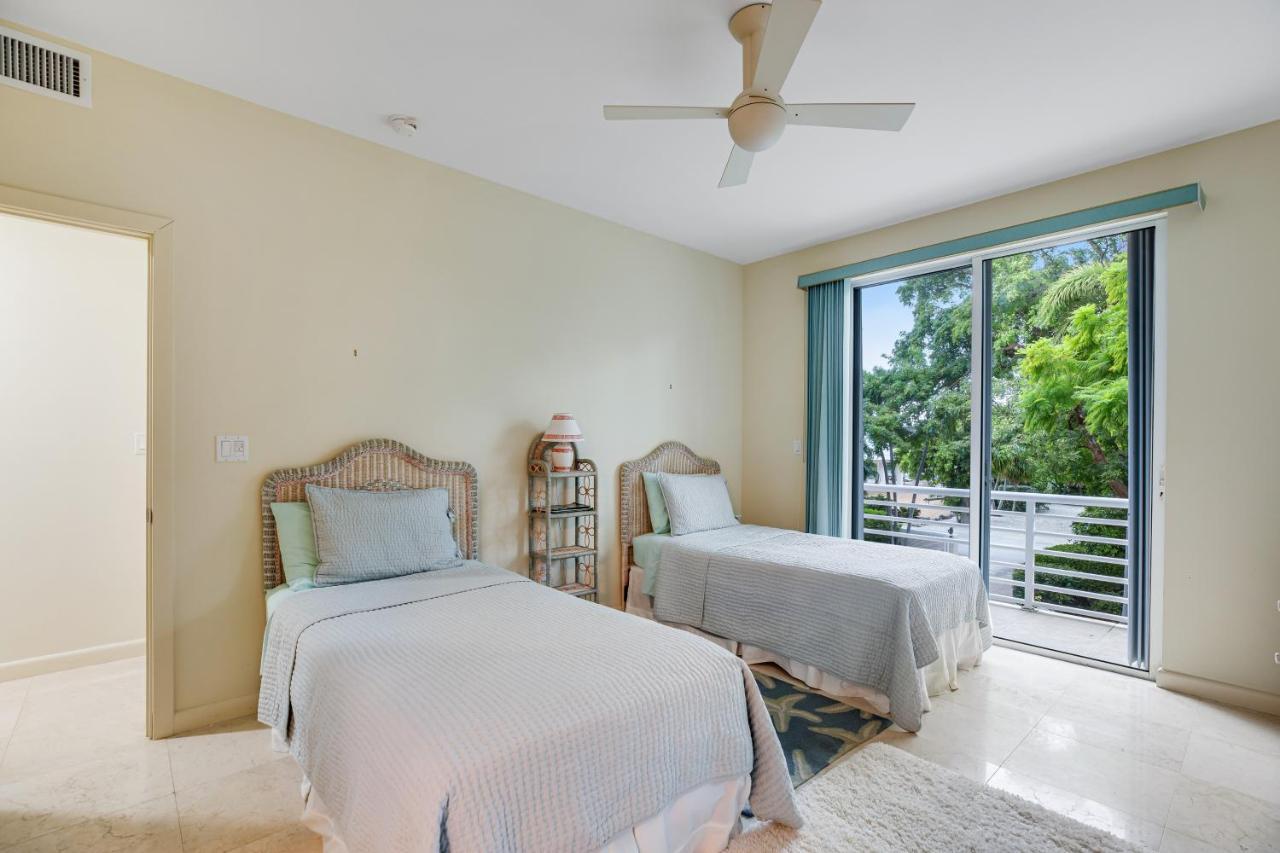 Waterfront Wonder Villa Islamorada Bagian luar foto